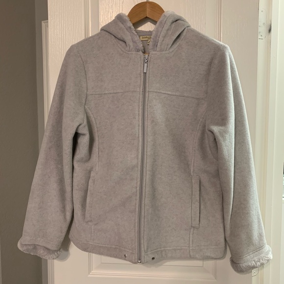 Carolyn Taylor Jackets & Blazers - Fuzzy hooded zippered sweatshirt/jacket
